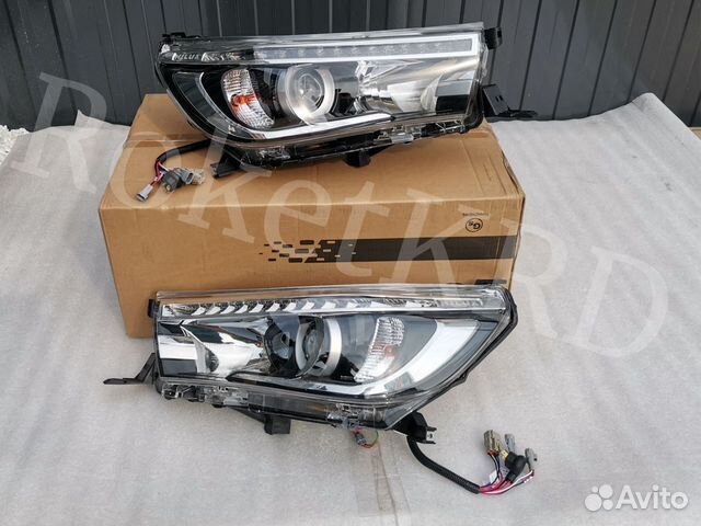 Фары Toyota Hilux с 2015 г Диодные