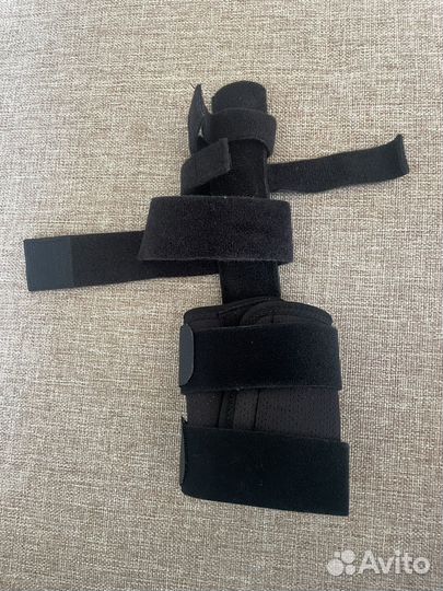 Ортез на руку