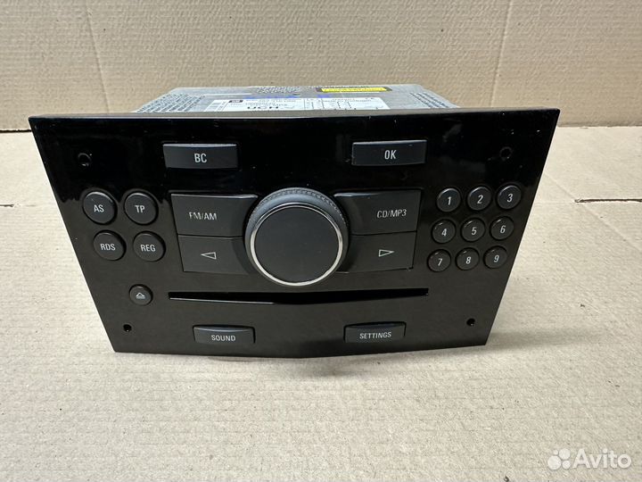 Штатное головное устройство Opel Astra H