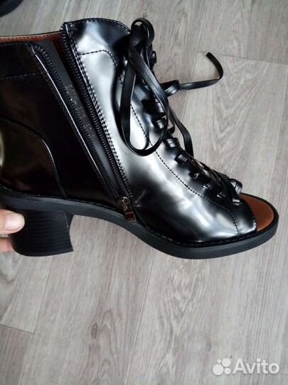 Ботинки новые