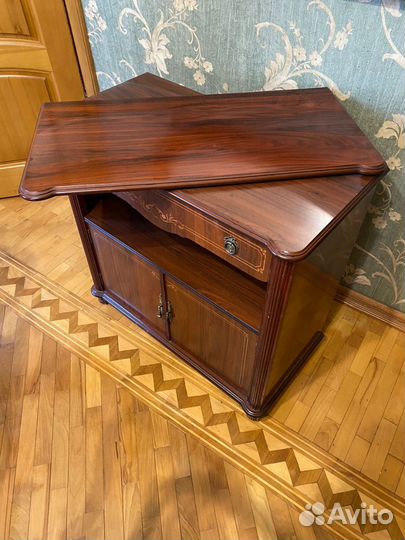 Тумба для телевизора