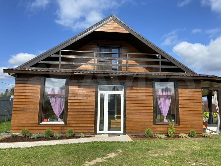 Дом 221 м² на участке 12,7 сот.