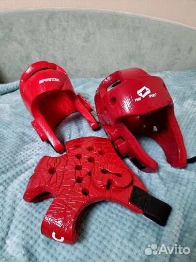 Шлем для тхэквондо