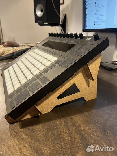 Стойка для Ableton push 2