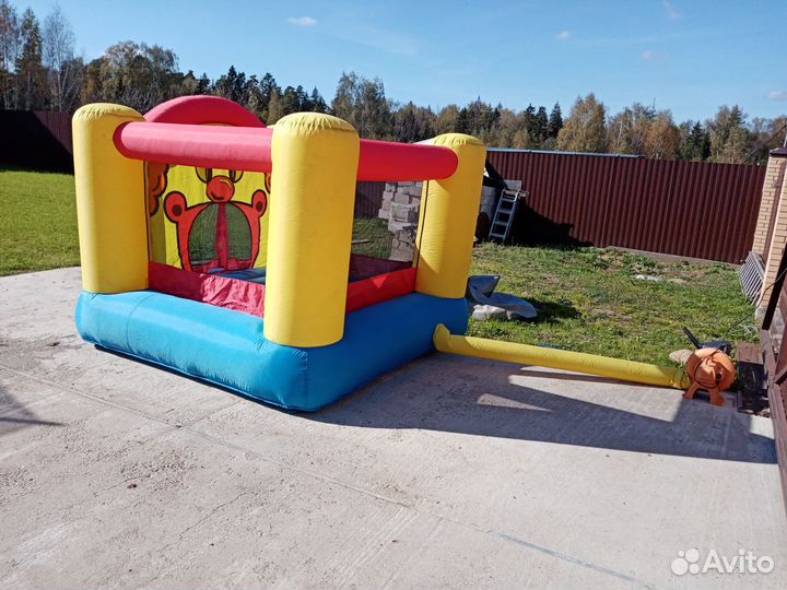 Надувной игровой центр
