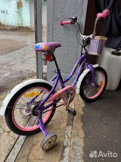 Детский велосипед четырехколесный