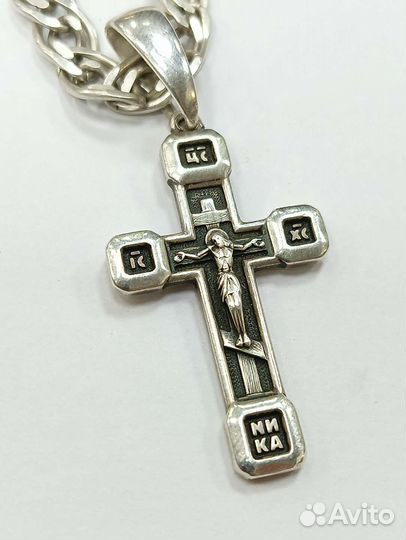 Серебряная цепь с крестом