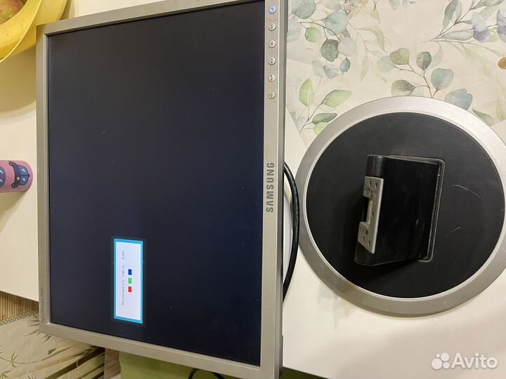 Монитор Samsung 740n *17