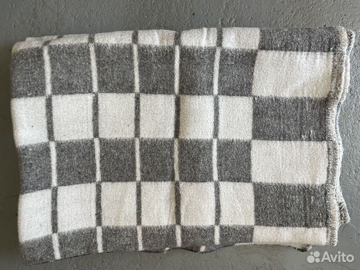 Одеяло шерстяное