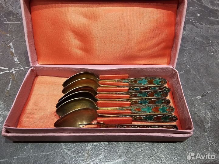 Серебряные ложки с эмалью