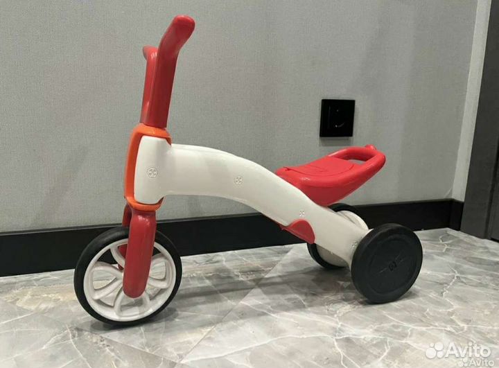 Беговел для малышей от года chillafish