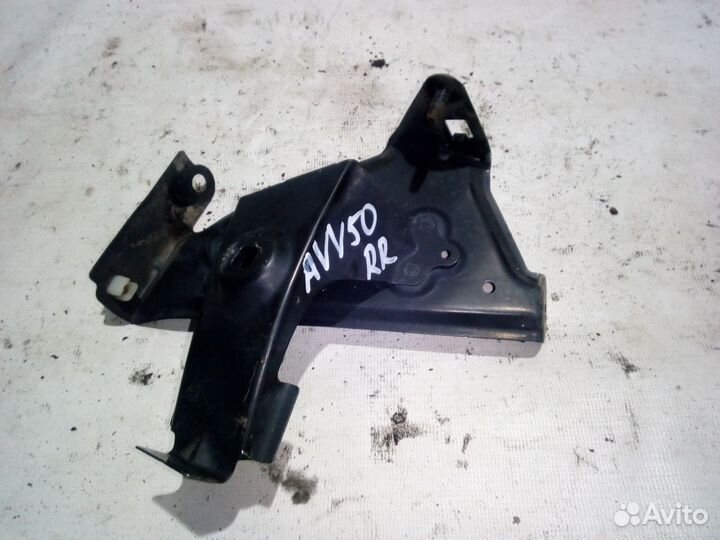 Крепеж заднего бампера Toyota Camry AVV50 б/у лево