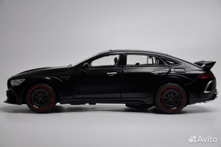 Модель автомобиля Brabus Mercedes-AMG GT 63 металл