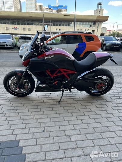 Diavel Carbon (Firetong)