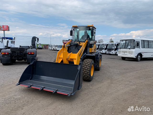 Погрузчики подольск. New Holland b80b. Экскаватор New Holland b80b. Экскаватор-погрузчик New Holland b80b 2018 года. Фронтальный погрузчик гранит 930.