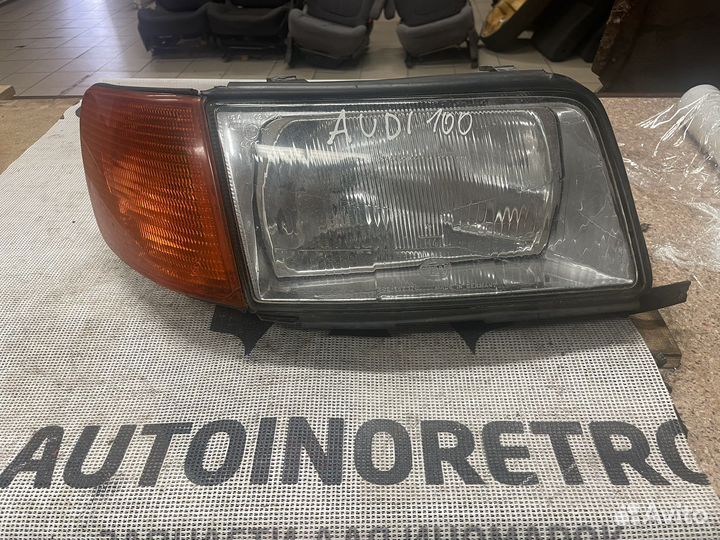 Фара правая Audi 100 C4 hella 4A0941030