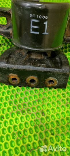 Подушка двигателя Chevrolet Aveo T250 правая 1.4