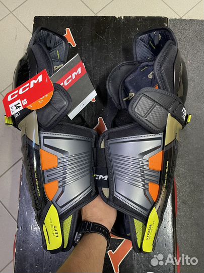 Щитки хоккейные CCM AS-V PRO p-14