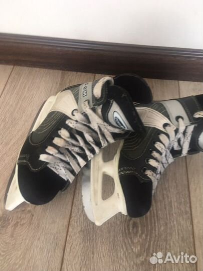 Коньки хоккейные детские