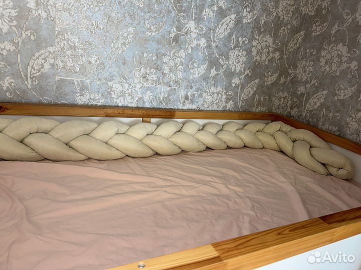 Бортик в кроватку косичка