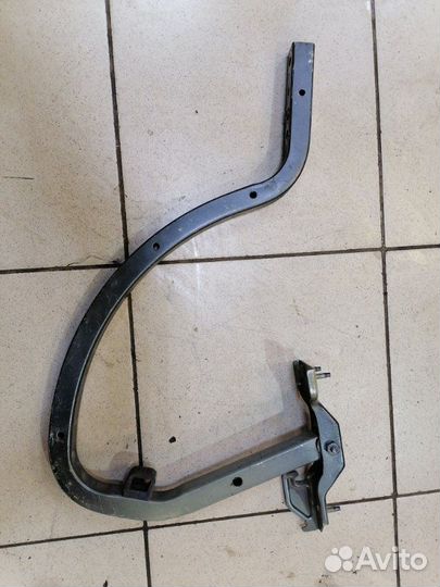 Петля багажника задняя правая Citroen C4