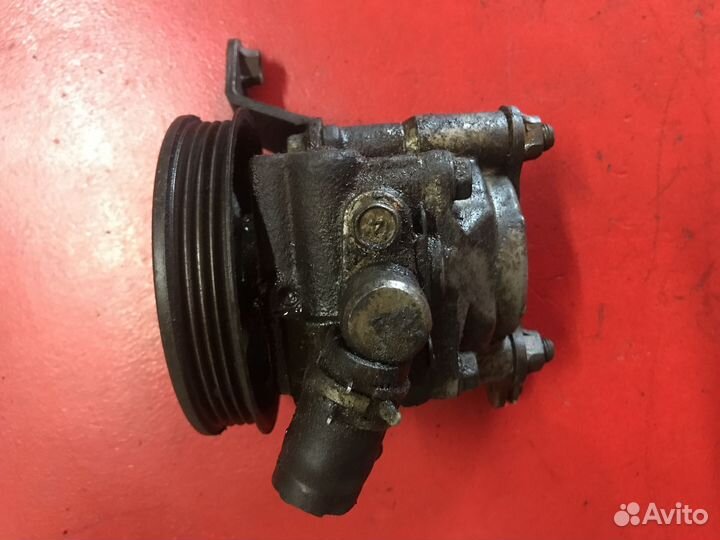 Насос гур Lexus Rx300 MCU35 1mz-fe 2006