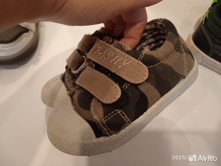 Кроссовки, ботинки, кеды 23