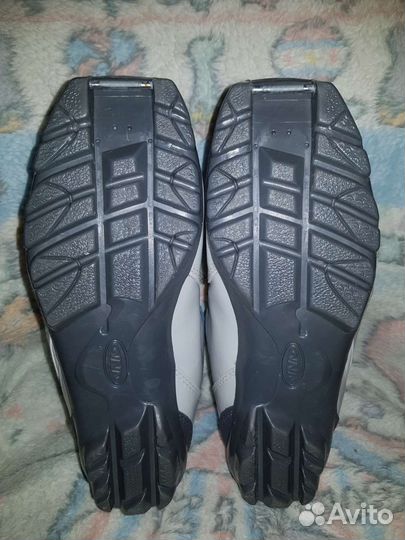 Лыжные ботинки fisher eu39 NNN. Росс размер 37-38