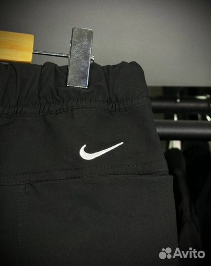 Спортивные штаны nike