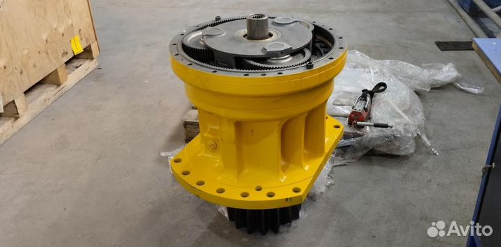 21T-26-00300 PC2000-8 Редуктор поворота