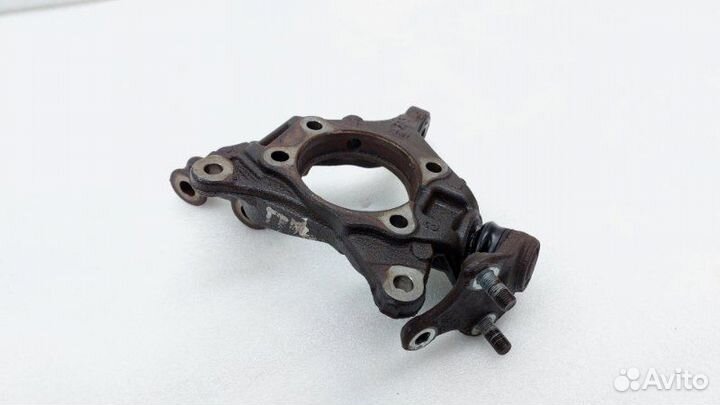 Б/У Кулак поворотный Состояние отличное, оригинал