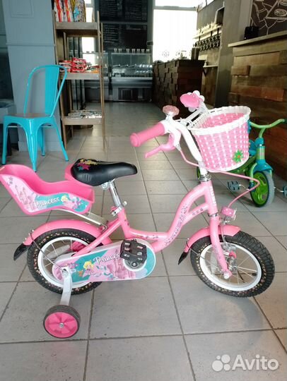 Велосипед для девочки почти новый