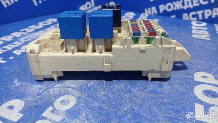 Блок предохранителей салона Mitsubishi Galant 8