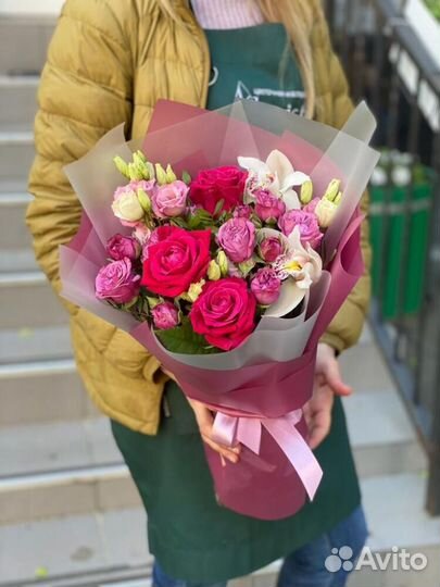 Доставка букетов. Оригинальное исполнение