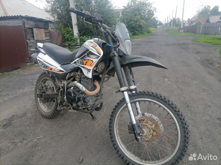 Racer Pantera 200