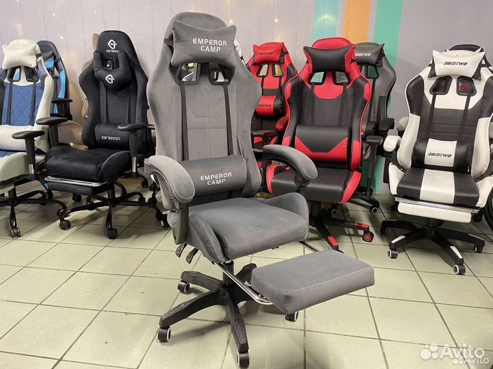 Компьютерное игровое кресло геймерское с массажем