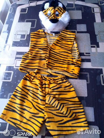 Детский праздничный костюм для малыша