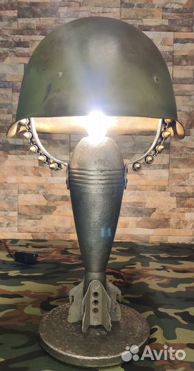Настольная лампа на военную тему