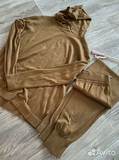 Спортивный костюмчик