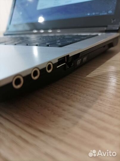 Ноутбук ICL i3/4 Гб/SSD 256 Гб/14