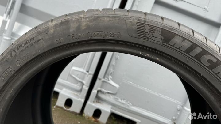 Michelin Pilot Sport 4 S 285/35 R20 104Y