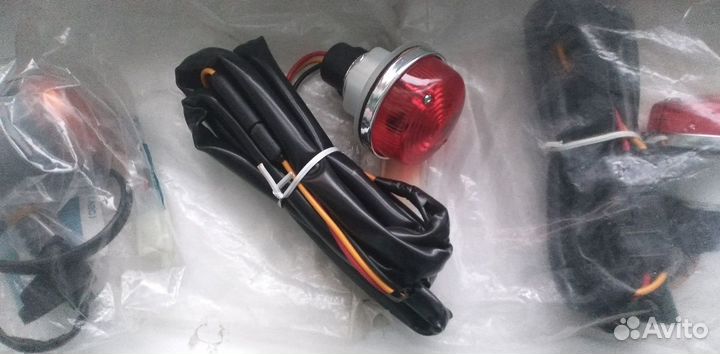 Новый оригинальный поворотник Yamaha Daelim