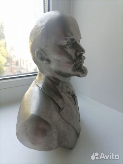 Бюст В.И. Ленина, ск. А.А. Мурзин, силумин, 1984 г