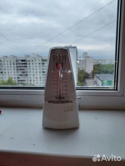 Метроном механический