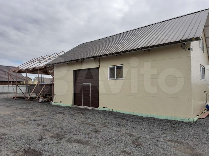 Гараж, > 30 м²