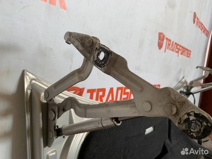 Петли крышки багажника Фольксваген Пассат В5