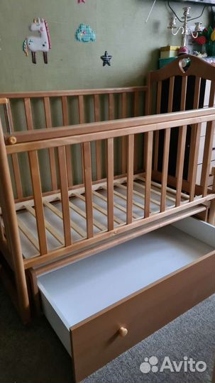Детская кроватка