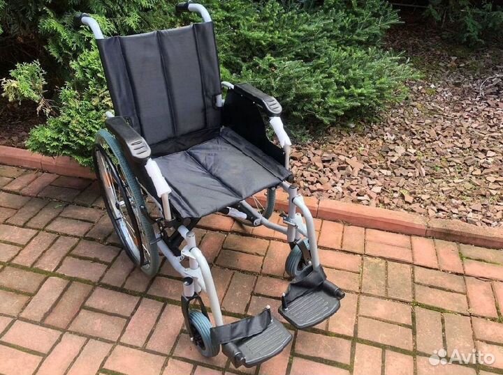 Инвалидная коляска прочная прогулочная