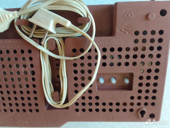 Радиоприемник трёхпрограммный Электроника 204