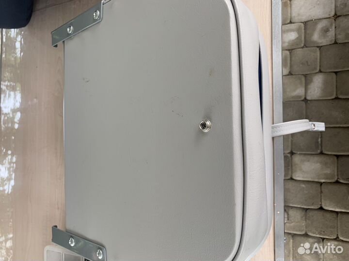 Сиденья для катера